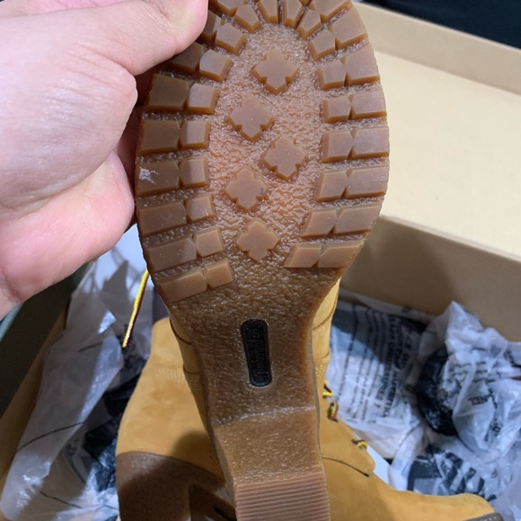 Timberland heeled booties - Picture 2 of 3